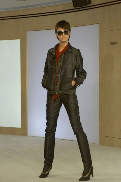 Look 24